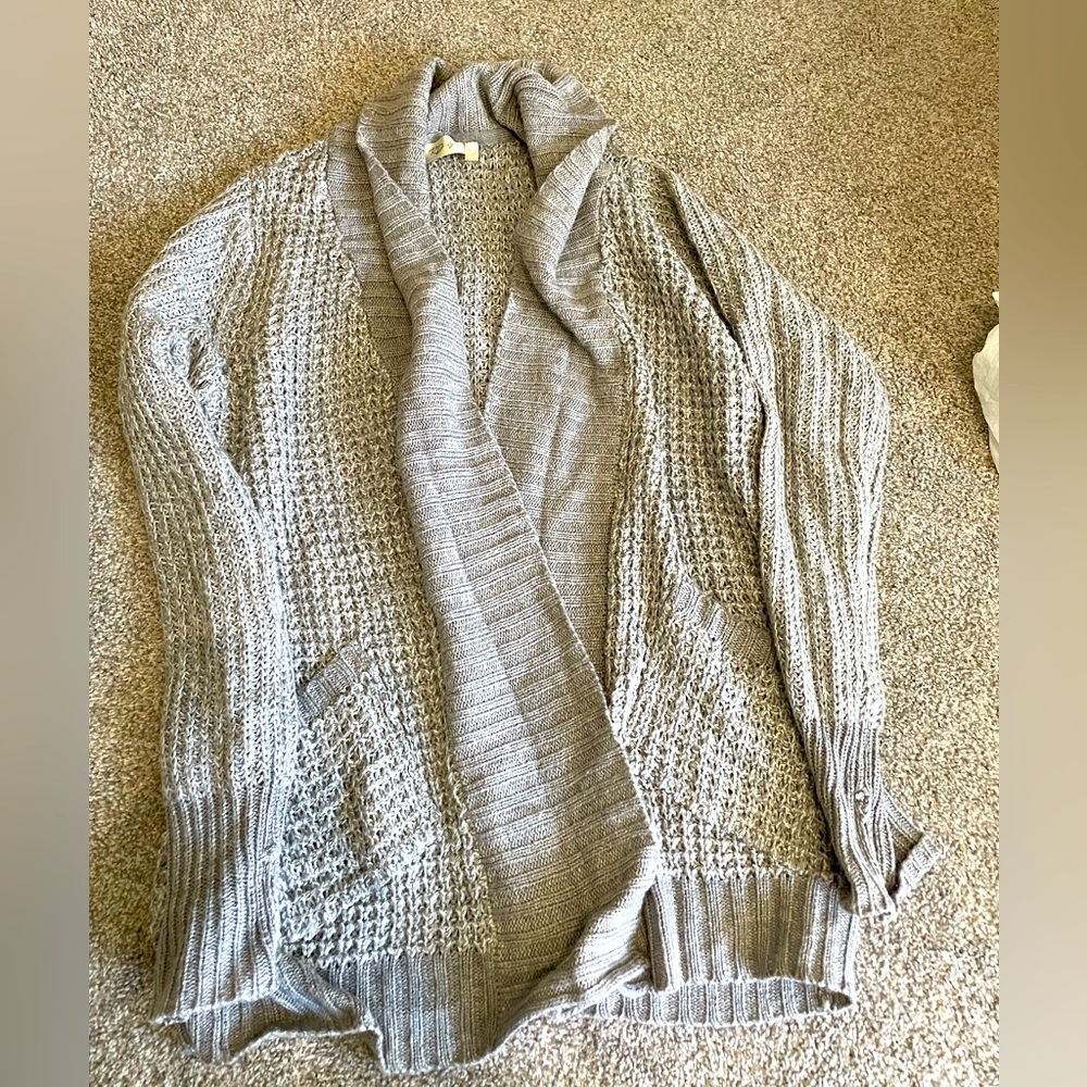 Gray slouchy comfy cardigan